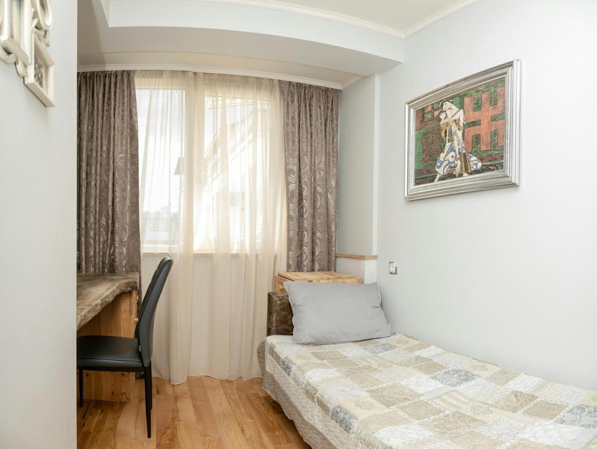 Art Luxury Apartment Burgas City Exterior foto